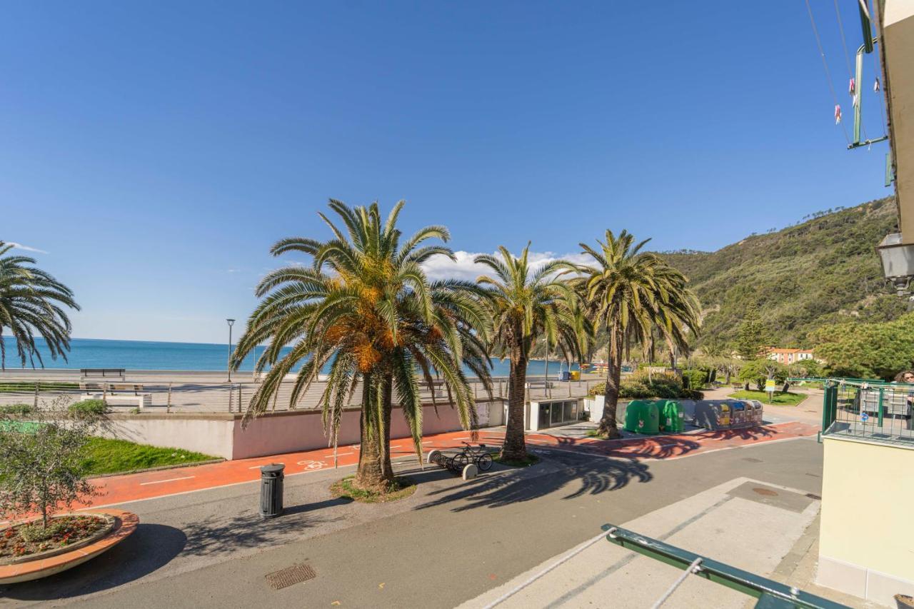 Ferienwohnung 105 - La Casa Di Jacopo, Fronte E Vista Mare In Centro A Riva Trigoso, 20 Metri Dalla Spiaggia Sestri Levante Exterior foto