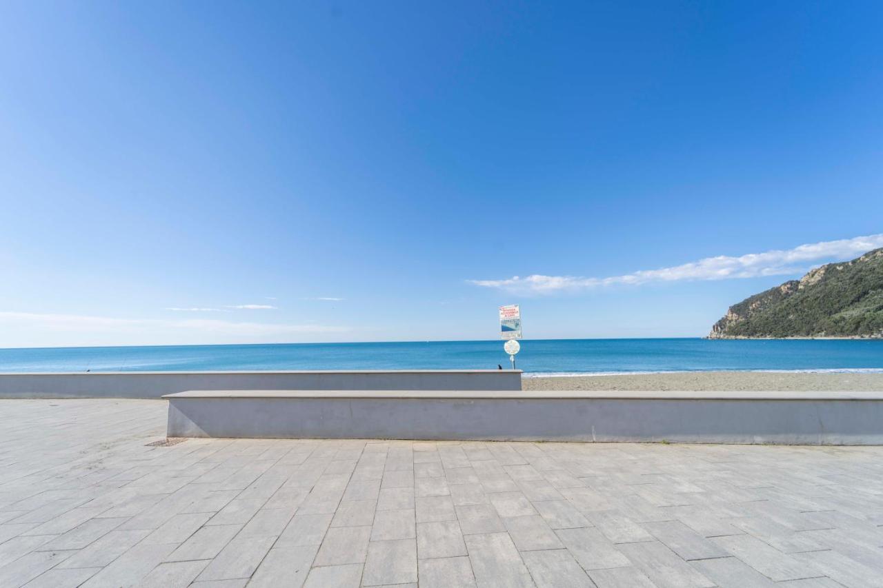 Ferienwohnung 105 - La Casa Di Jacopo, Fronte E Vista Mare In Centro A Riva Trigoso, 20 Metri Dalla Spiaggia Sestri Levante Exterior foto