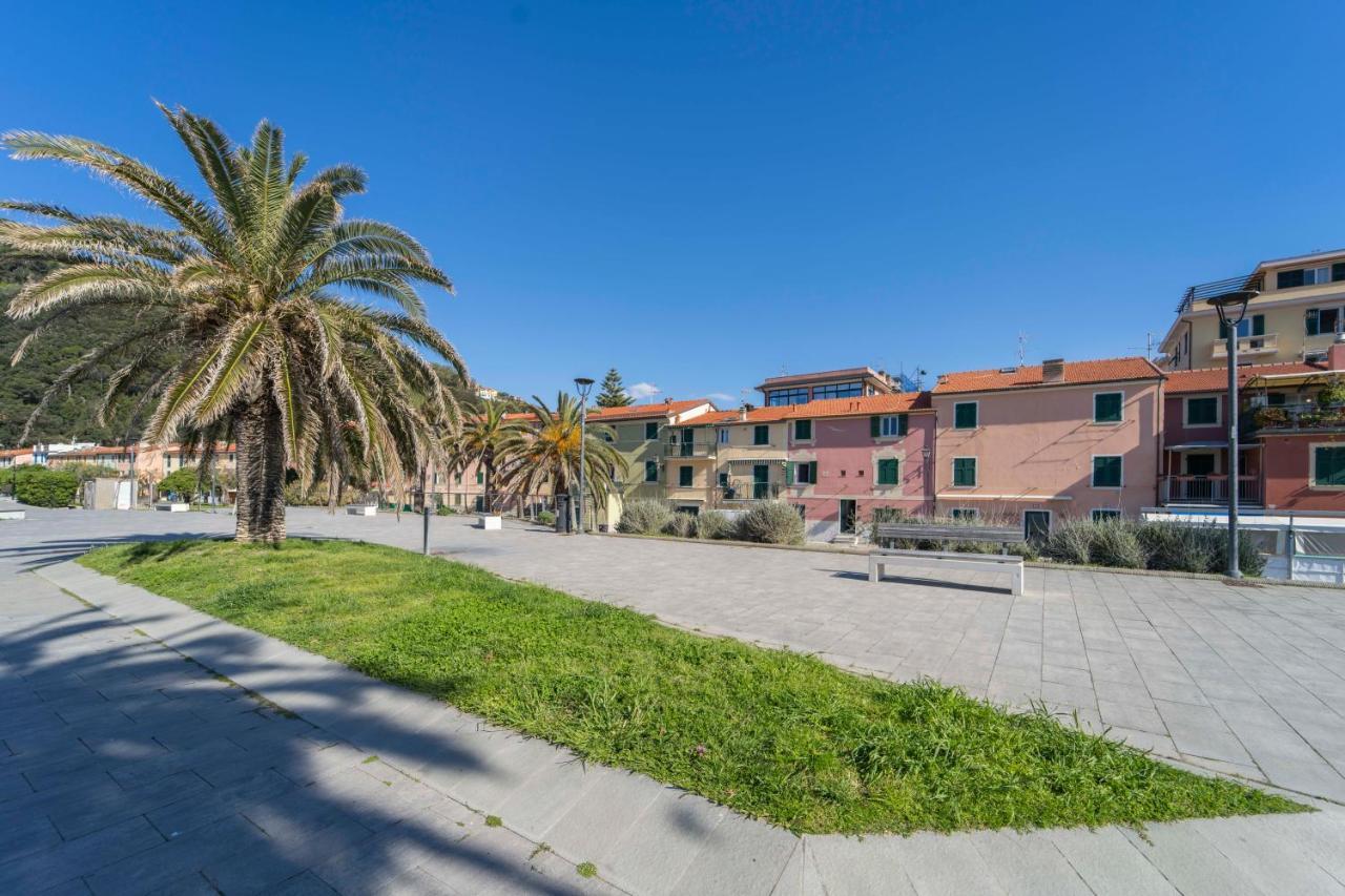 Ferienwohnung 105 - La Casa Di Jacopo, Fronte E Vista Mare In Centro A Riva Trigoso, 20 Metri Dalla Spiaggia Sestri Levante Exterior foto