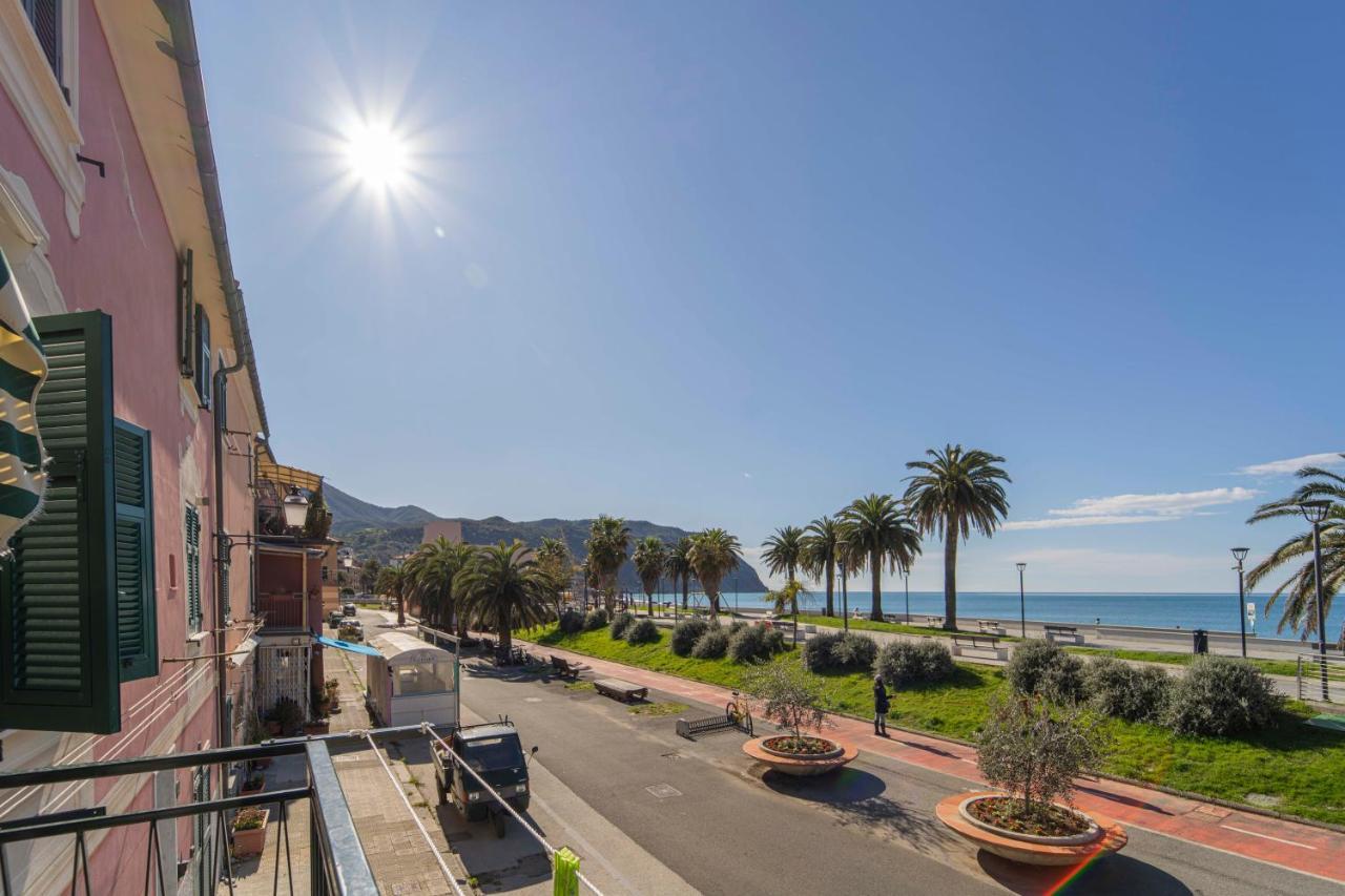 Ferienwohnung 105 - La Casa Di Jacopo, Fronte E Vista Mare In Centro A Riva Trigoso, 20 Metri Dalla Spiaggia Sestri Levante Exterior foto