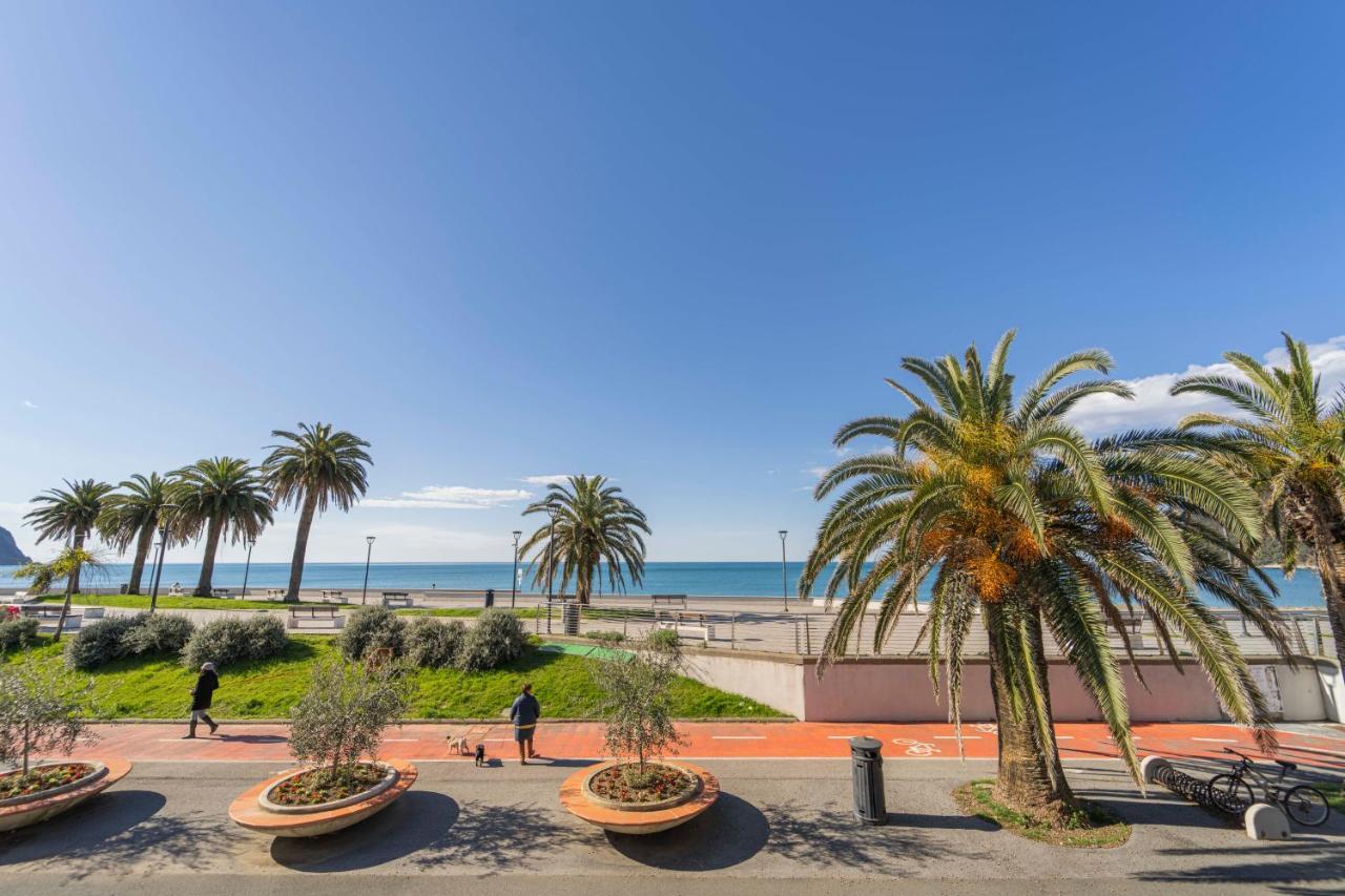 Ferienwohnung 105 - La Casa Di Jacopo, Fronte E Vista Mare In Centro A Riva Trigoso, 20 Metri Dalla Spiaggia Sestri Levante Exterior foto